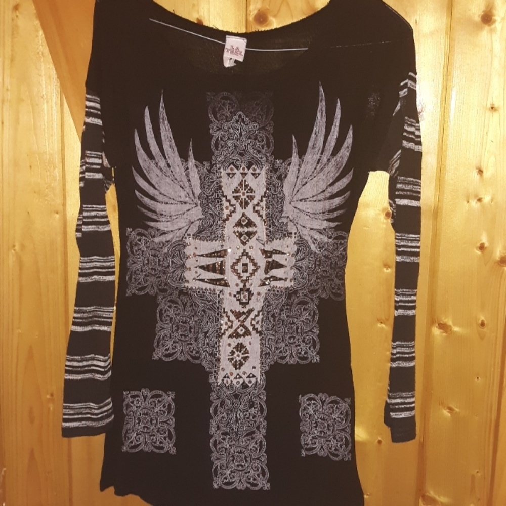 Long sleeve shirt